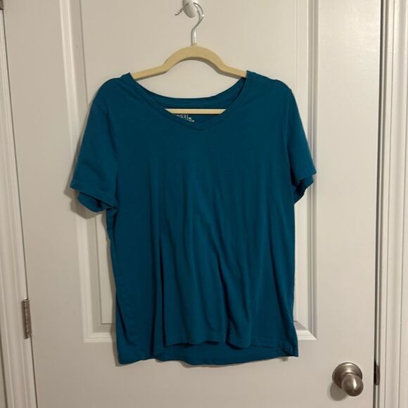 Teal Vneck Tshirt - Picture 1 of 3